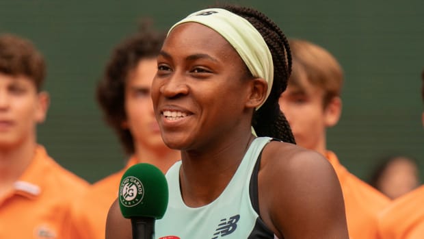 Coco Gauff (USA) speaks to the crowd after losing the women s doubles final at French Open.