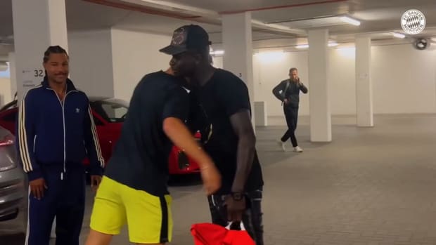 Behind the scenes: Sadio Mané's first day at Bayern Munich
