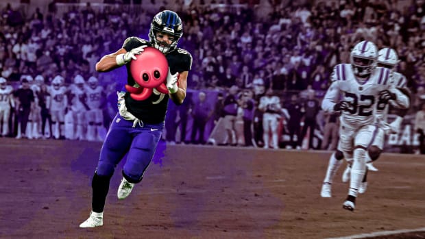 Mark Andrews carrying an octopus emoji into the end zone against the Colts.