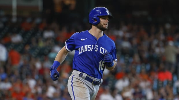 Andrew Benintendi is one of 10 unvaccinated Kansas City Royals players.