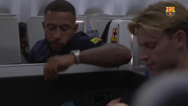 Behind the scenes FC Barcelona off to Miami for the summer tour
