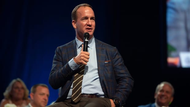 Peyton Manning during the 2021 Greater Knoxville Sports Hall of Fame Induction Ceremony.