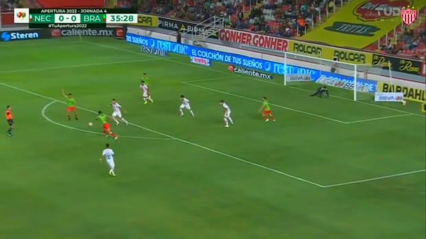 Deadly counter attack finished by Necaxa forward Batista