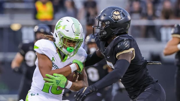 Davonte Brown Cornerback UCF Knights - pic from 2021 UCF home game versus USF