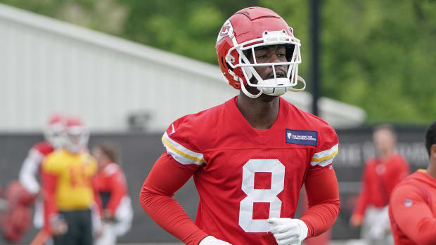 Justyn Ross practicing with Chiefs.