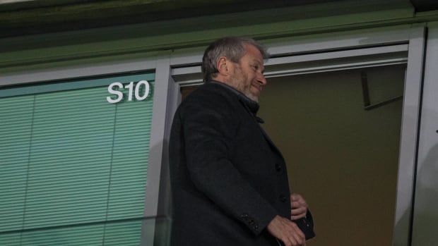 Roman Abramovich pictured smiling at a match between Chelsea and Sunderland in 2017
