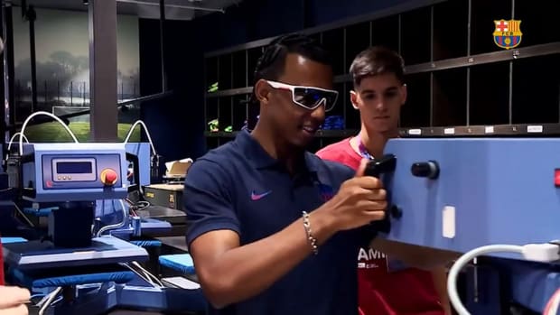 Behind the scenes: Kounde at Barça Store and museum