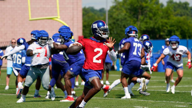 New York Giants quarterback Tyrod Taylor (2) throws on the first day of training camp at Quest Diagnostics Training Center in East Rutherford on Wednesday, July 27, 2022.
