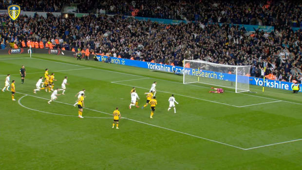 Leeds snatch last-gasp draw vs Wolves