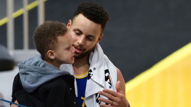 steph-curry-canon-curry-USATSI-15731016