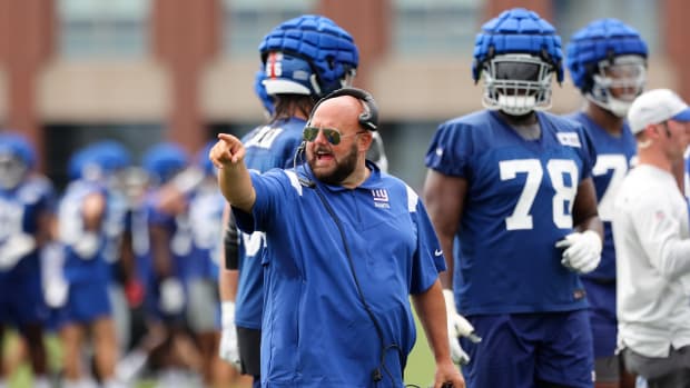 Jul 29, 2022; East Rutherford, NJ, USA; New York Giants head coach Brian Daboll directs his team during training camp at Quest Diagnostics Training Facility.