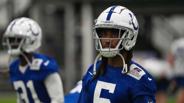 Indianapolis Colts cornerback Stephon Gilmore (5) rests between drills during training camp Wednesday, July 27, 2022, at Grand Park Sports Campus in Westfield, Ind. Indianapolis Colts Training Camp Nfl Wednesday July 27 2022 At Grand Park Sports Campus In Westfield Ind