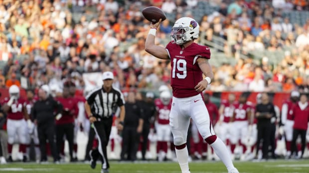 Arizona Cardinals quarterback Trace McSorley (19) throws for a touchdown in the first quarter against the Cincinnati Bengals at Paycor Stadium. Mandatory Credit: Sam Greene-USA TODAY Sports