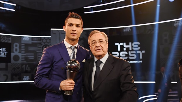 Cristiano Ronaldo (left) and Florentino Perez pictured at an awards ceremony in 2017