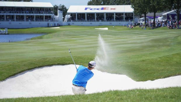 Aug 14, 2022; Memphis, Tennessee, USA; Kevin Kisner plays from the 18th bunker during the final round of the FedEx St. Jude Championship golf tournament at TPC Southwind. Mandatory Credit: David Yeazell-USA TODAY Sports