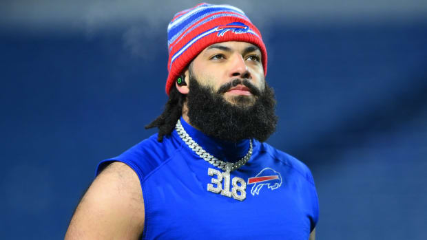 Bills guard Cody Ford (74) warms up prior to an AFC Wild Card playoff football game against the Patriots.