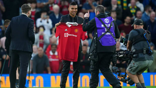 SI:AM | Manchester United Avoids Disaster. Liverpool … Not So Much.