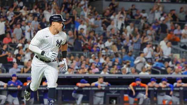 New York Yankees OF Aaron Judge hits home run in Subway Series