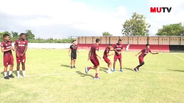 Funny games on the weekend from Madura United's training