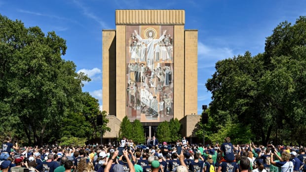 Notre Dame's famed Touchdown Jesus