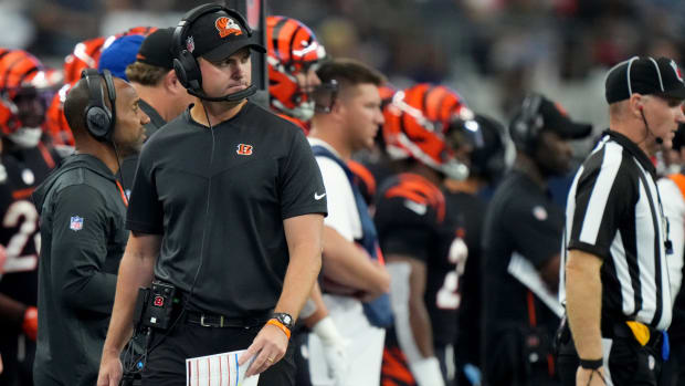 Cincinnati Bengals head coach Zac Taylor paces the sideline in the third quarter of an NFL Week 2 game against the Dallas Cowboys, Sunday, Sept. 18, 2022, at AT&T Stadium in Arlington, Texas. The Dallas Cowboys won, 20-17. Nfl Cincinnati Bengals At Dallas Cowboys Sept 18 2444