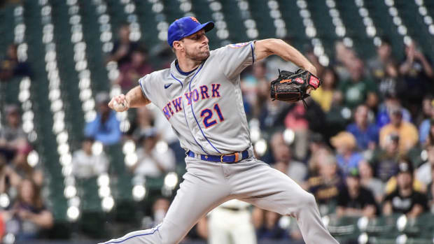 Sep 19, 2022; Milwaukee, Wisconsin, USA; New York Mets pitcher Max Scherzer (21) throws a pitch in the first inning against the Milwaukee Brewers at American Family Field.