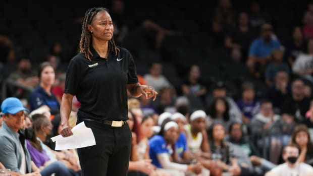 Dallas Wings head coach Vickie Johnson looks out at his team during the first half against the Dallas Wings at the Footprint Center on Thursday, May 19, 2022, in Phoenix. Uscp 7l2kowuxt4k1aflt91rk2 Original