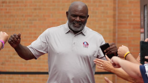 Lawrence Taylor at the 2022 Pro Football Hall of Fame enshrinement.