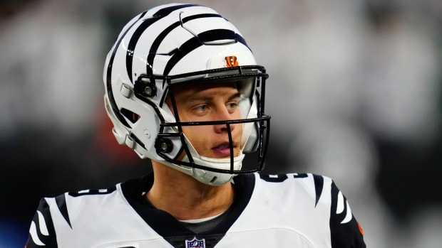 Cincinnati Bengals quarterback Joe Burrow (9) warms up before the game against the Miami Dolphins at Paycor Stadium on Sept. 29, 2022.