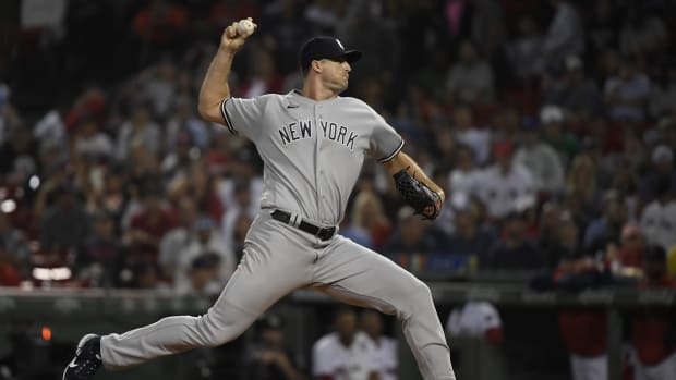 New York Yankees reliever Clay Holmes pitching