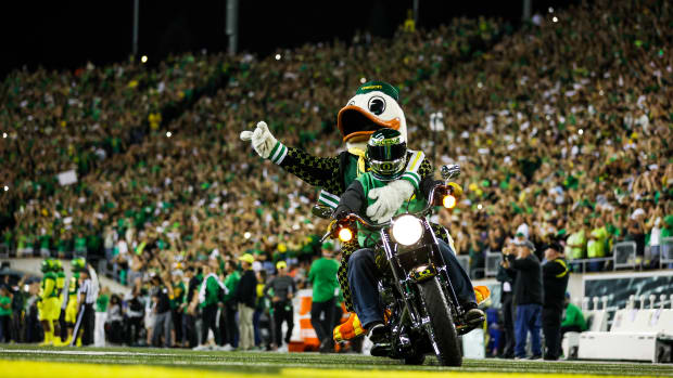 Oregon Duck Motorcycle Stanford