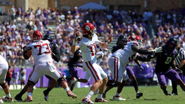 Oct 1, 2022; Fort Worth, Texas, USA; Oklahoma Sooners quarterback Davis Beville (11) throws during the game against the TCU Horned Frogs at Amon G. Carter Stadium. Mandatory Credit: Kevin Jairaj-USA TODAY Sports