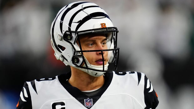 Joe Burrow playing for the Bengals.