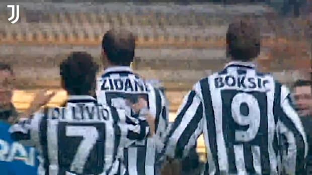 Zidane’s incredible free-kick against Bologna