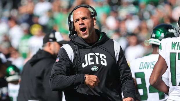 New York Jets head coach Robert Saleh celebrates touchdown