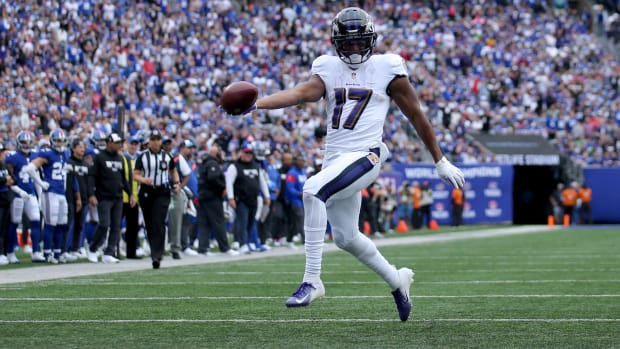 Oct 16, 2022; East Rutherford, New Jersey, USA; Baltimore Ravens running back Kenyan Drake (17) scores a touchdown against the New York Giants during the second quarter at MetLife Stadium. Mandatory Credit: Brad Penner-USA TODAY Sports
