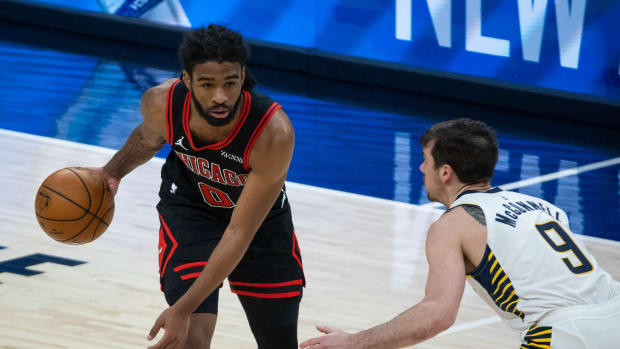 Coby White TJ McConnell Chicago Bulls Indiana Pacers