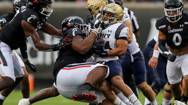 PFF Names Former UC Linebacker Ivan Pace Jr. The Top Undrafted Free Agent  Following 2023 NFL Draft - All Bearcats