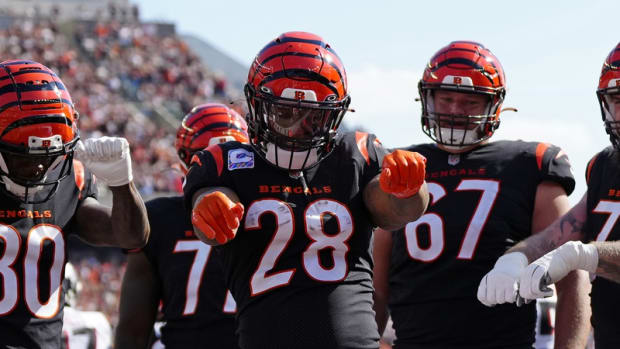 Oct 7, 2022; Cincinnati, OH, USA; Cincinnati Bengals running back Joe Mixon (28) celebrates his touchdown run in the first quarter of the NFL Week 7 game between the Cincinnati Bengals and the Atlanta Falcons at Paycor Stadium in downtown Cincinnati on Sunday, Oct. 23, 2022. The Bengals led 28-17 at halftime. Mandatory Credit: Sam Greene-The Enquirer