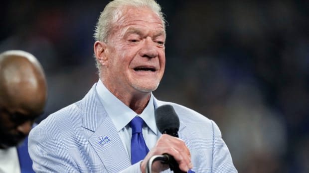 Colts owner Jim Irsay speaks during a Ring of Honor ceremony.