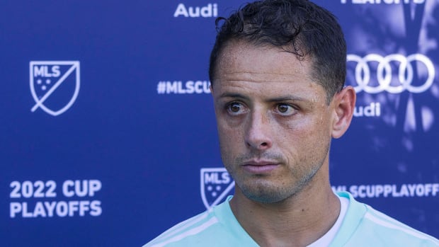 October 19, 2022, Los Angeles, California, USA: Javier Chicharito Hernandez 14 of the Los Angeles Galaxy answers media questions after their team practice on Wednesday October 19, 2022 at the Dignity Health Sports Park Stadium in Carson, California prior to facing the Los Angeles Football Club for the Wester Conference Semifinal. /PI Los Angeles USA