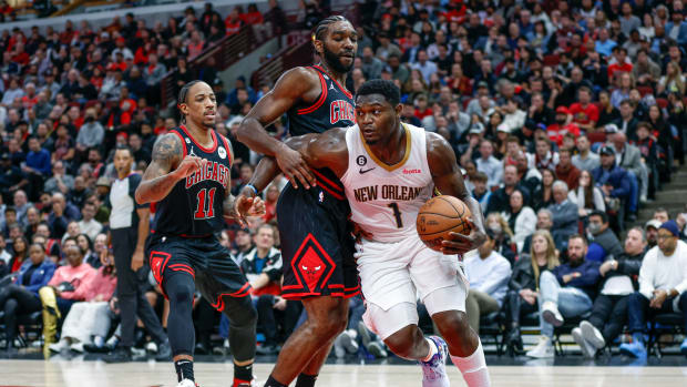 Pelicans Pull Away From Suns In Overtime - Sports Illustrated New Orleans  Pelicans News, Analysis, and More