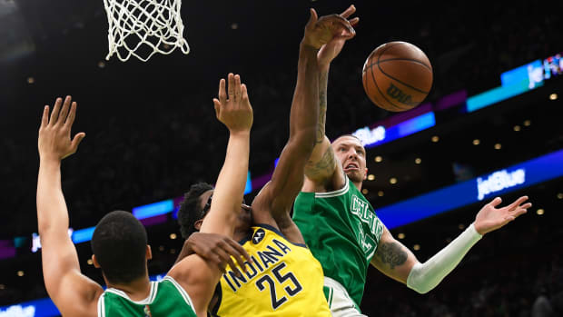 Daniel Theis Jalen Smith Indiana Pacers