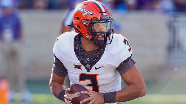 Oct 29, 2022; Manhattan, Kansas, USA; Oklahoma State Cowboys quarterback Spencer Sanders (3) drops back to pass against the Kansas State Wildcats during the first quarter at Bill Snyder Family Football Stadium.