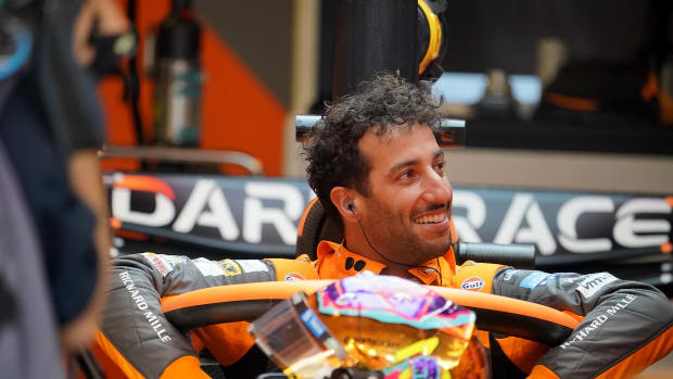 ¿En qué afecta a Checo Pérez el regreso de Daniel Ricciardo a Red Bull?