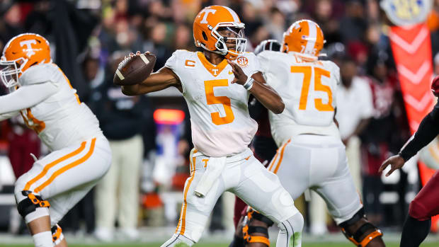 Tennessee Volunteers quarterback Hendon Hooker (5) throws a pass against the South Carolina Gamecocks in the second half at Williams-Brice Stadium.