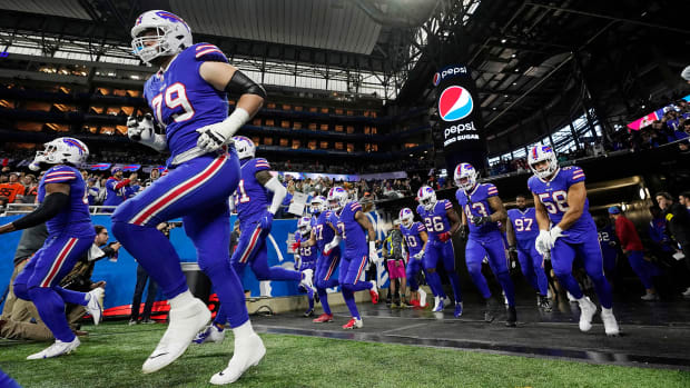 Bills players enter the field in Detroit before game against Browns