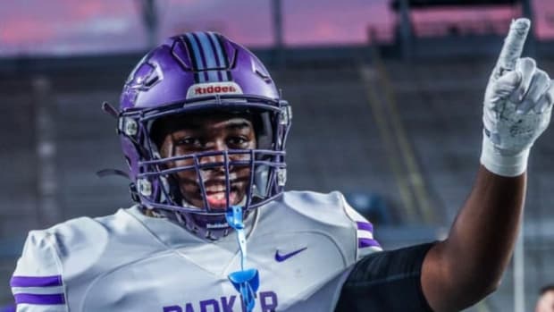 Caleb Smith from Alabama has a UW offer.