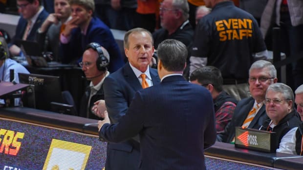 Feb 8, 2020; Knoxville, Tennessee, USA; Tennessee Volunteers head coach Rick Barnes and Kentucky Wildcats head coach John Calipari shake hands after the game at Thompson-Boling Arena. Mandatory Credit: Randy Sartin-USA TODAY Sports