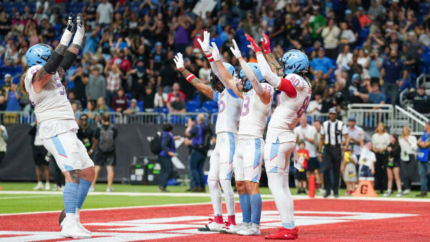 May 13, 2023; San Antonio, TX, USA; Arlington Renegades tight end Sal Cannella (80) celebrates with his teammates after a touchdown catch in the first half against the DC Defenders at the Alamodome. Mandatory Credit: Daniel Dunn-USA TODAY Sports  